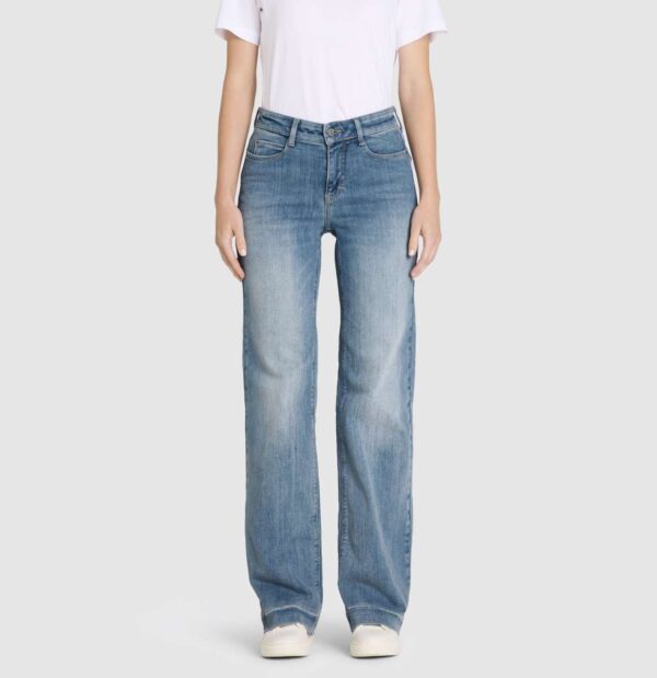 Dream Wide - authentic sky blue wash