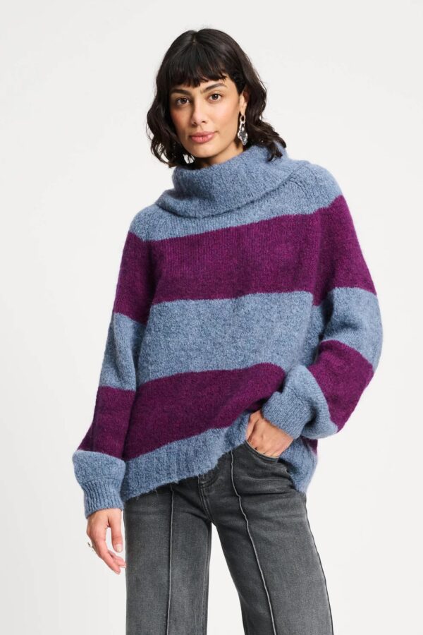 PULLOVER - Plum Stripes - Cherise Red
