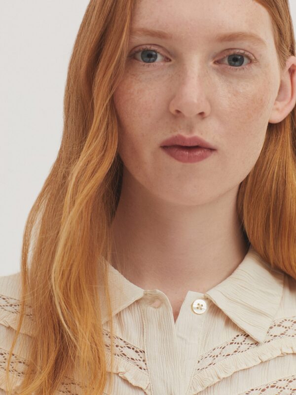 Viscose shirt with laces - Ecru - Afbeelding 4