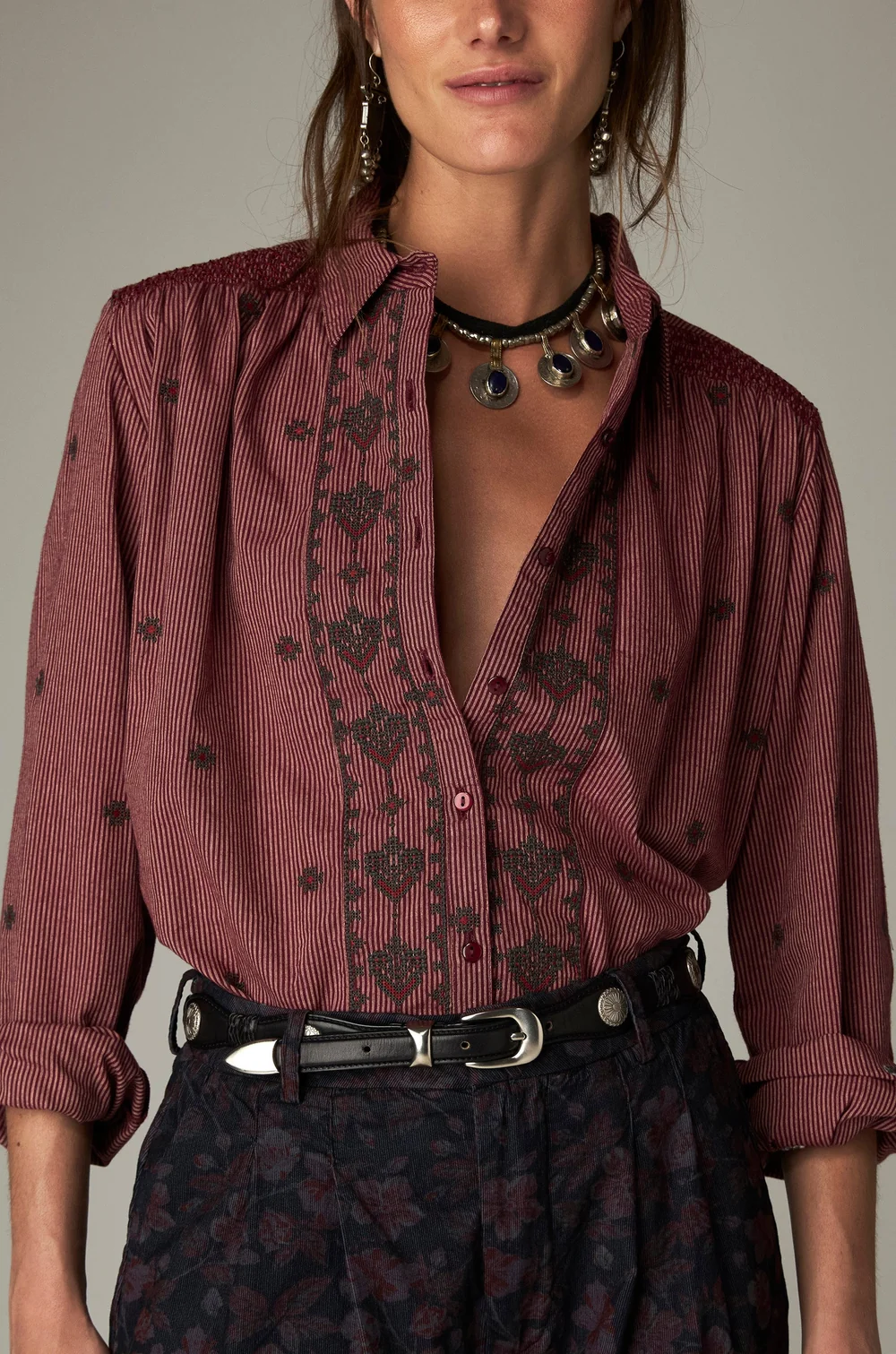 Blouse met details - Wijnrood - Afbeelding 4