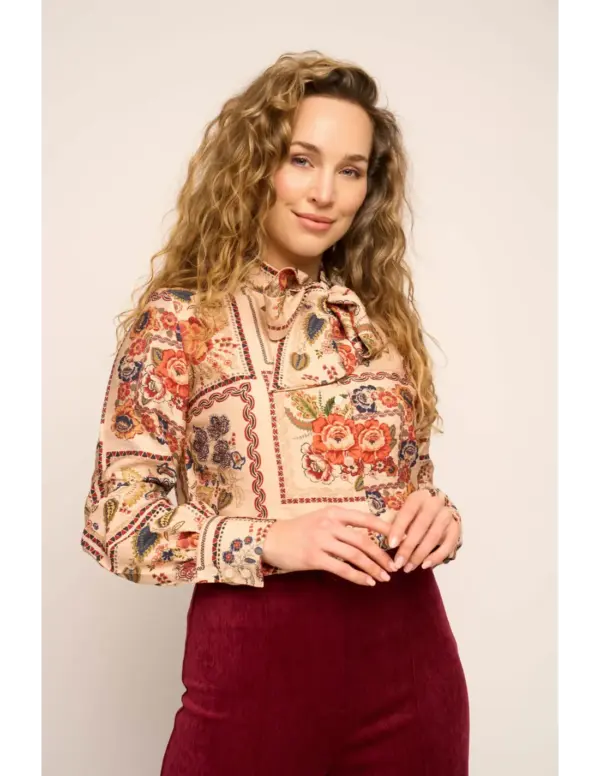 Ruffle Blouse La Riga Creme - Creme wit