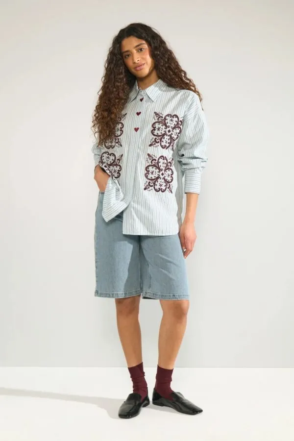Nuditty Shirt - Lichtblauw
