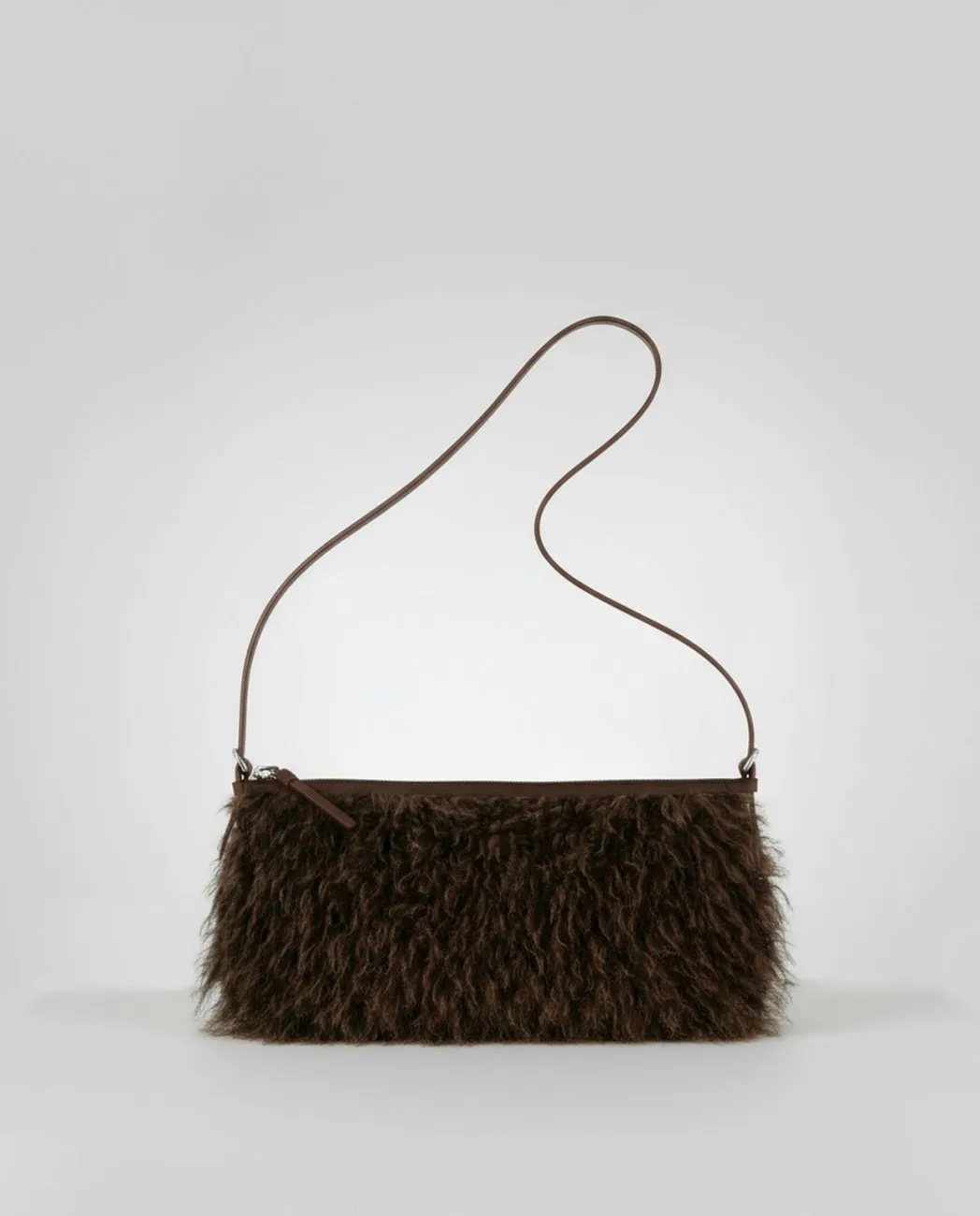 Fur-woven Bag with Adjustable Handle - Bruin