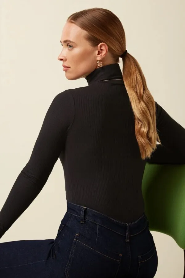 Rollneck Top Uni Rib - Zwart