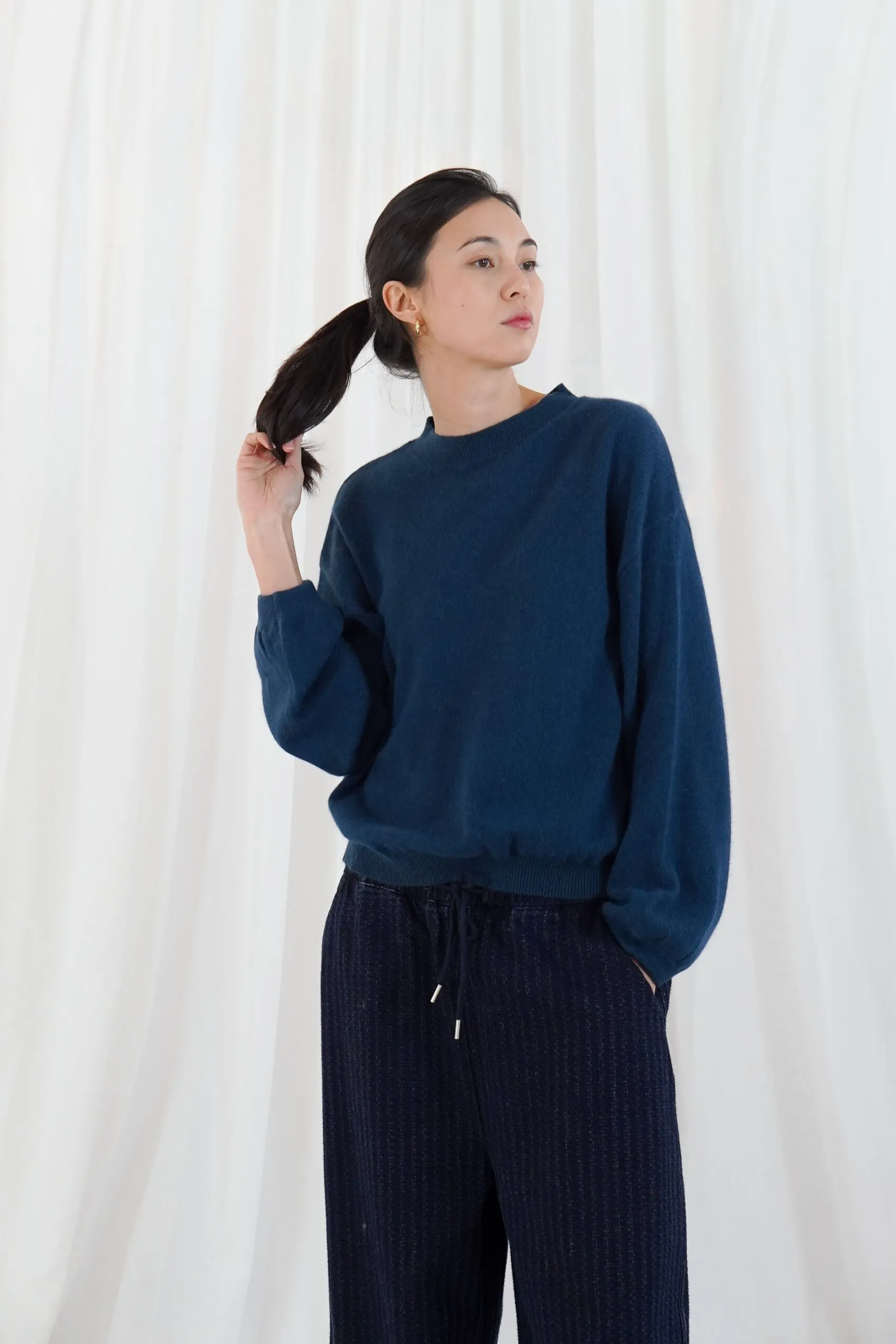 lomg puffed sleeves round neck jumper - Petrol Blue