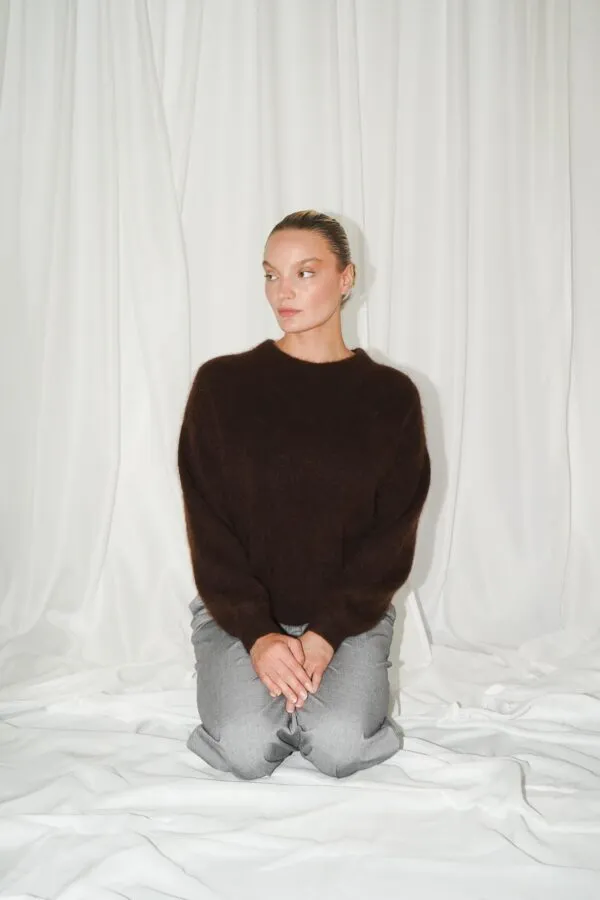 high- neck pullover, long sleeves - Chocolate