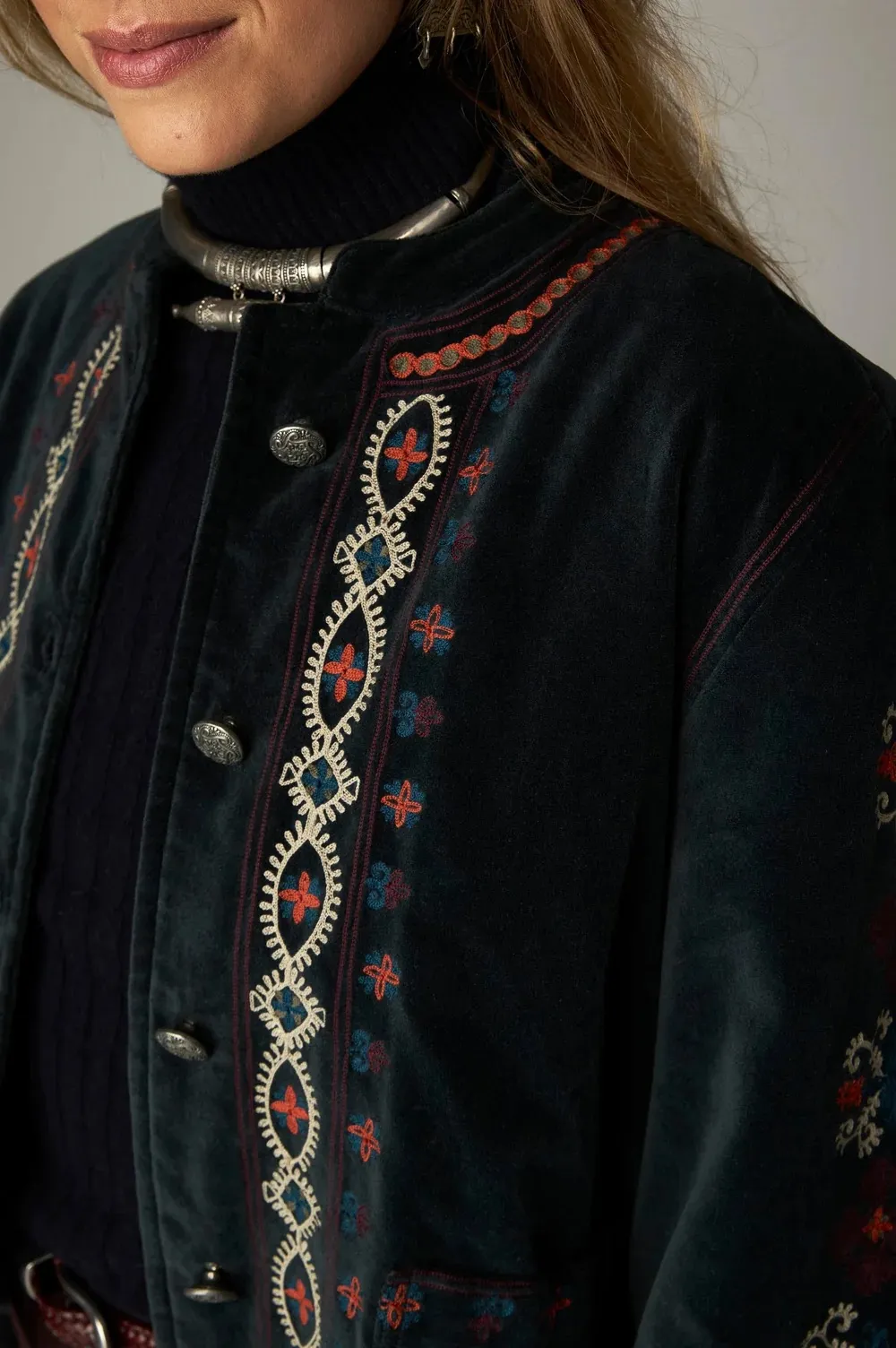 Velvet jasje met borduursels - Jade - Afbeelding 4