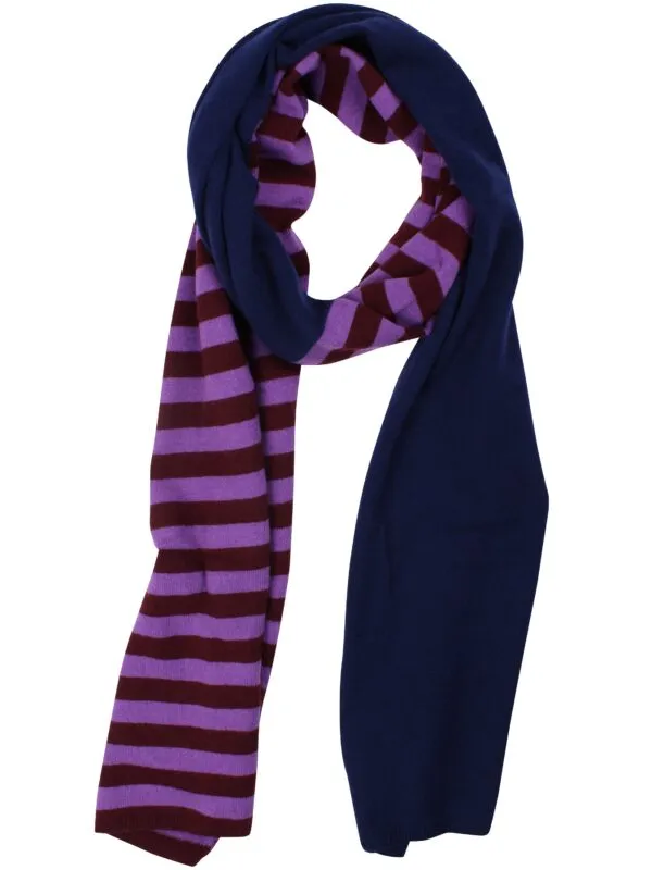 Danebundle-Up Merino Wool Scarf - Dark wine