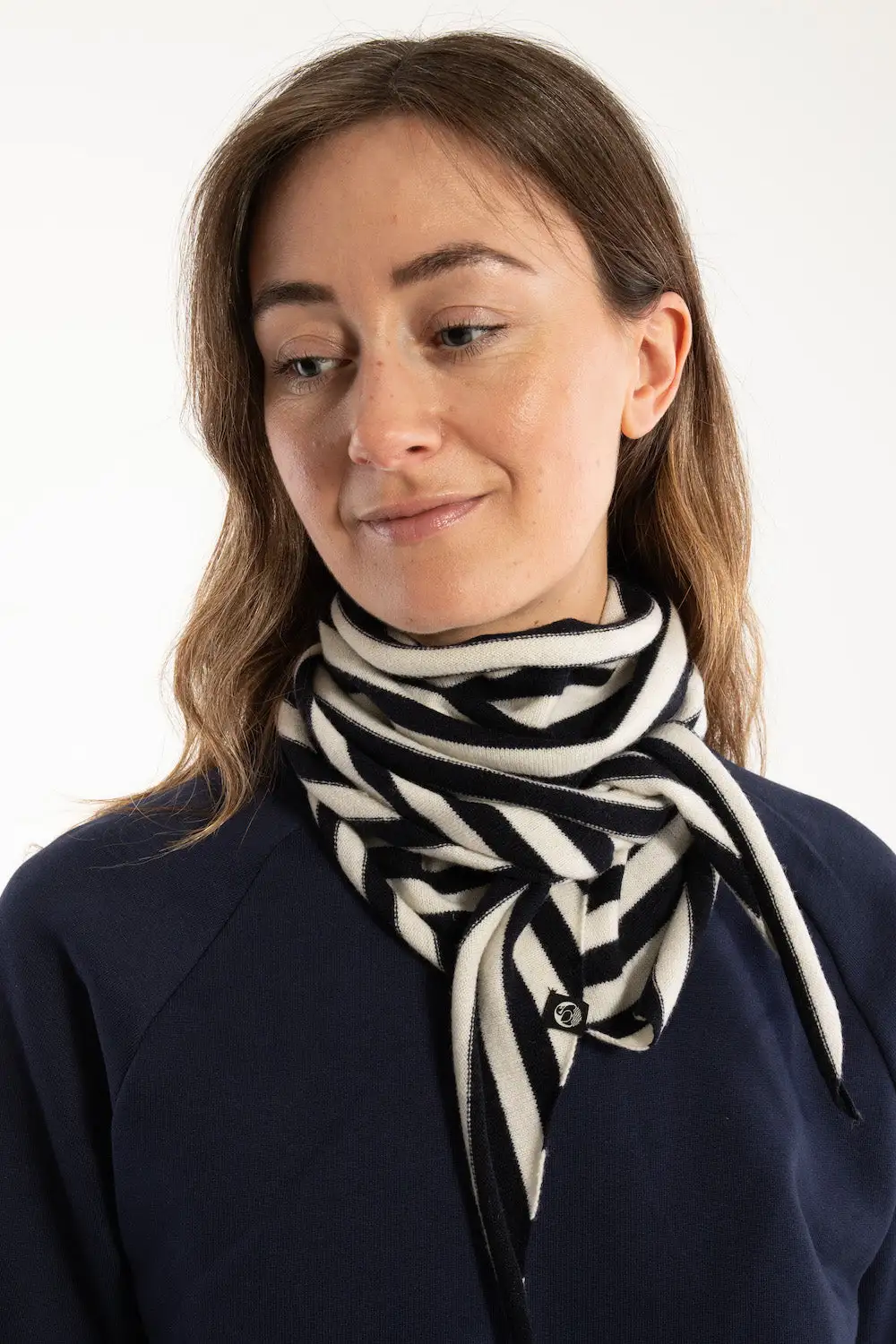 Danechic Merino Scarf - Navy