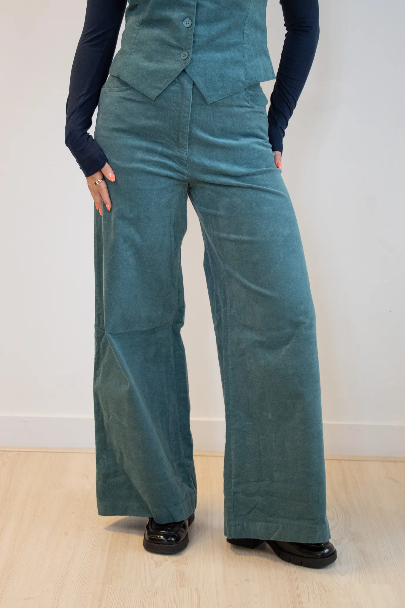 Diss Trousers - Mos